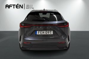 Lexus NX bild 9