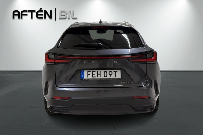 Lexus NX bild 9