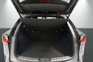 Lexus NX bild 17