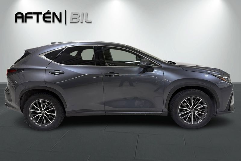 Lexus NX bild 6