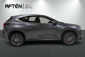Lexus NX bild 7