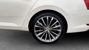 Skoda Superb bild 6