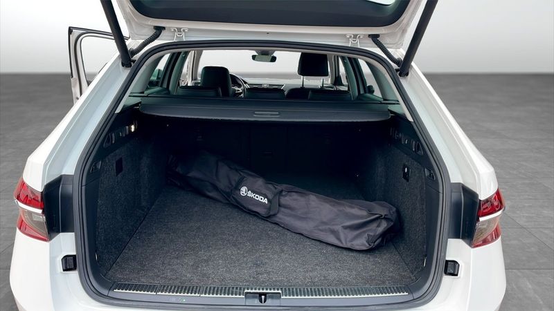 Skoda Superb bild 12
