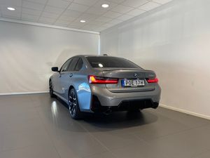 BMW 330 bild 11