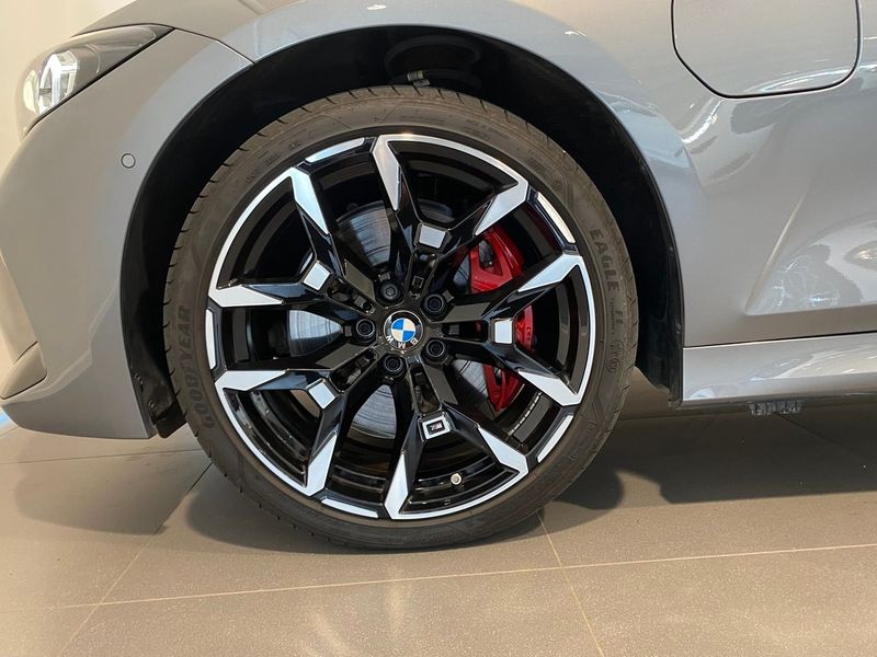 BMW 330 bild 3
