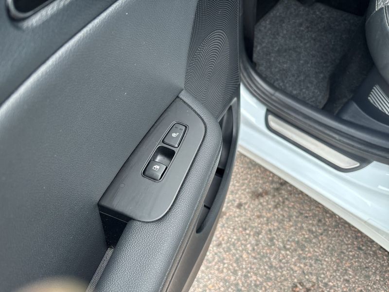 Kia Ceed SW PLUG-IN HYBRID DCT6 Advance 2023, Kombi - Bilweb.se
