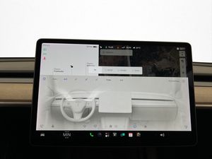 Tesla Model Y bild 19