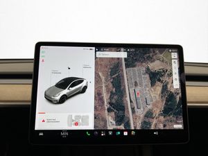 Tesla Model Y bild 17