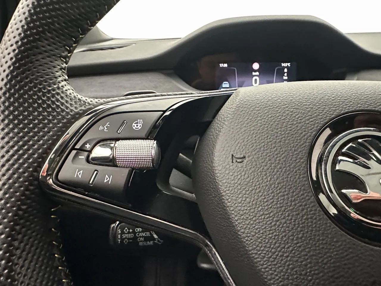 Skoda Enyaq bild 17