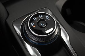 Ford Kuga bild 28
