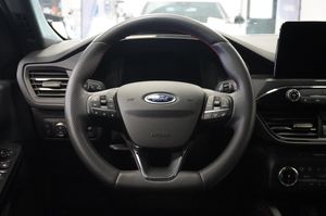 Ford Kuga bild 17