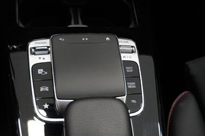 Mercedes CLA180 bild 31
