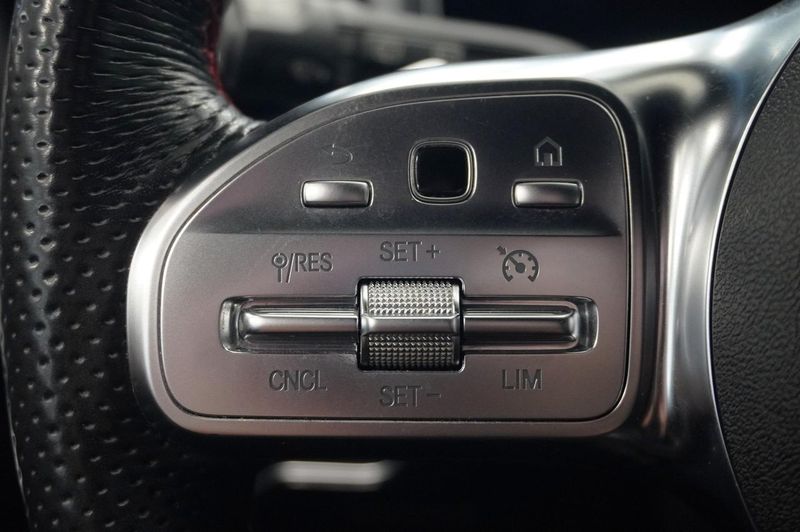 Mercedes CLA180 bild 15
