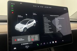 Tesla Model Y bild 28