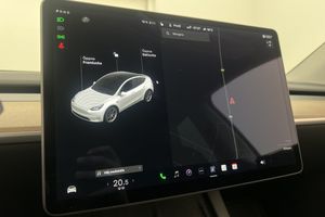 Tesla Model Y bild 19