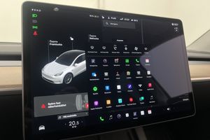 Tesla Model Y bild 21