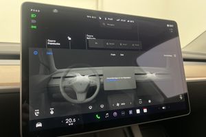 Tesla Model Y bild 20