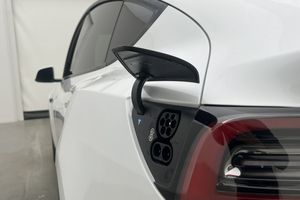 Tesla Model Y bild 36