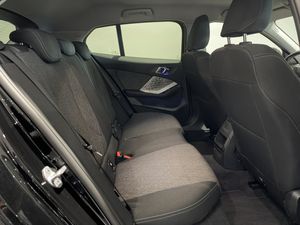 BMW 120 bild 7
