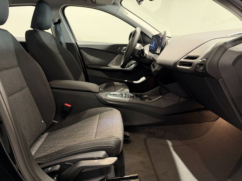 BMW 120 bild 8