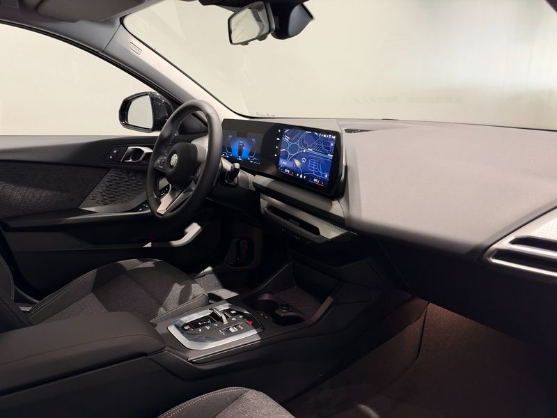 BMW 120 bild 9
