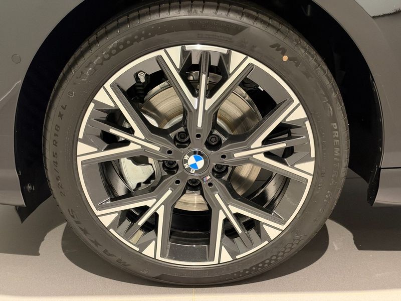 BMW 120 bild 5