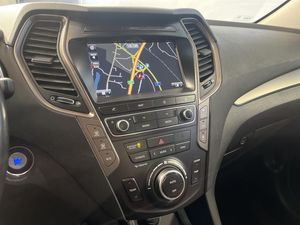 Hyundai Grand Santa Fe bild 17