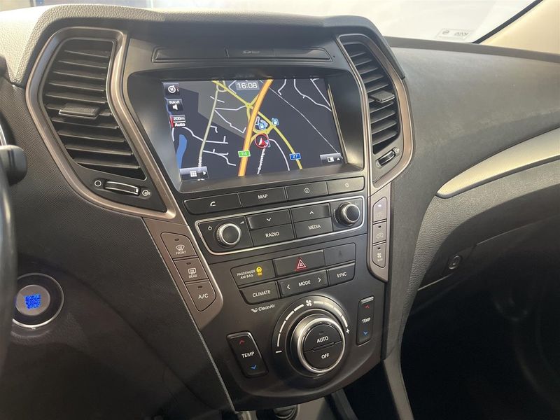 Hyundai Grand Santa Fe bild 17