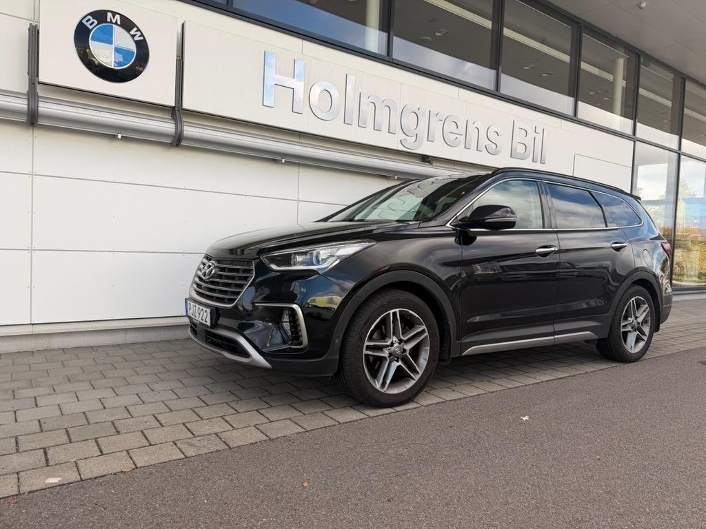 Hyundai Grand Santa Fe