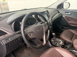 Hyundai Grand Santa Fe bild 4
