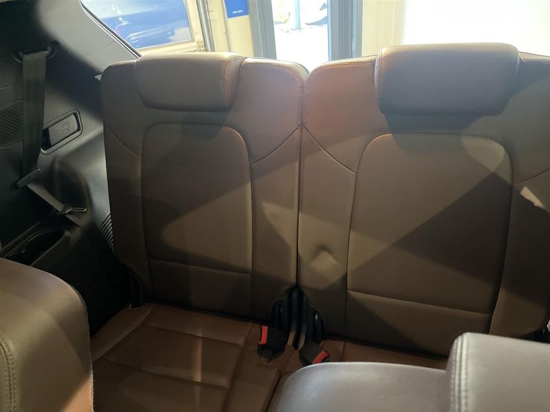 Hyundai Grand Santa Fe bild 5