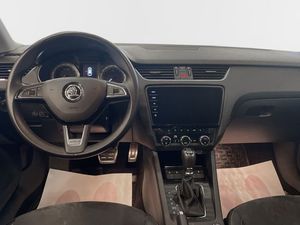 Skoda Octavia bild 8