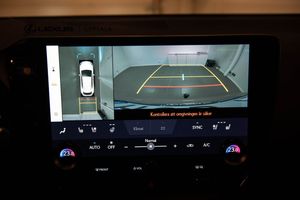 Lexus NX bild 19