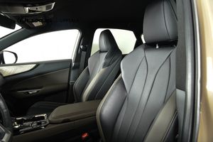 Lexus NX bild 7