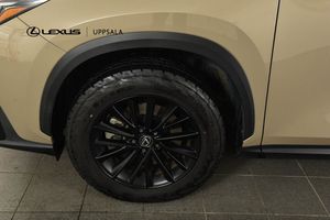 Lexus NX bild 26