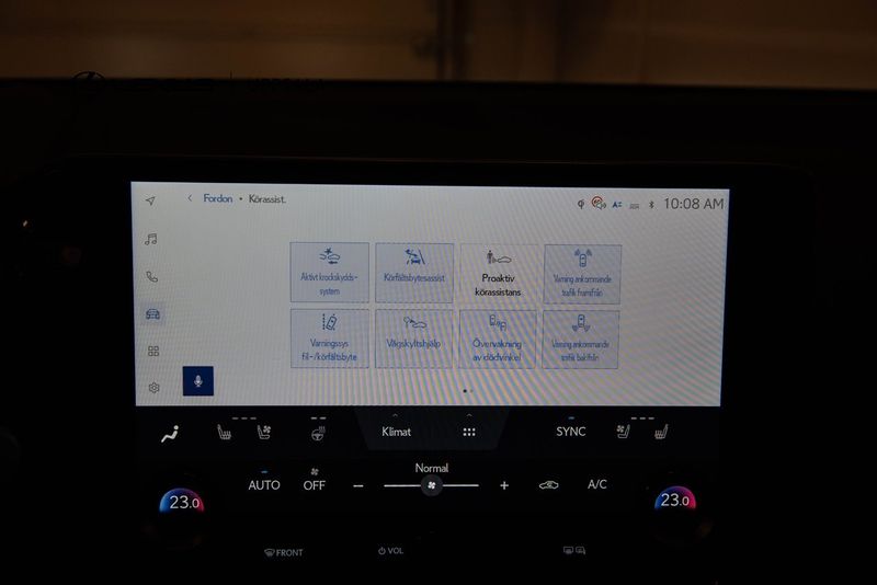 Lexus NX bild 22