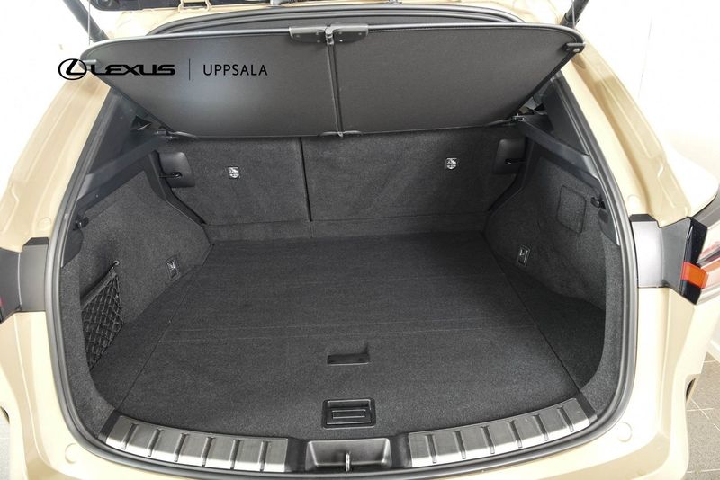 Lexus NX bild 10