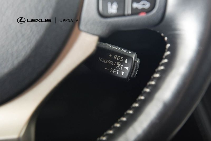 Lexus NX bild 14