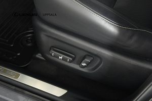 Lexus NX bild 12