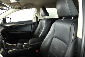 Lexus NX bild 7