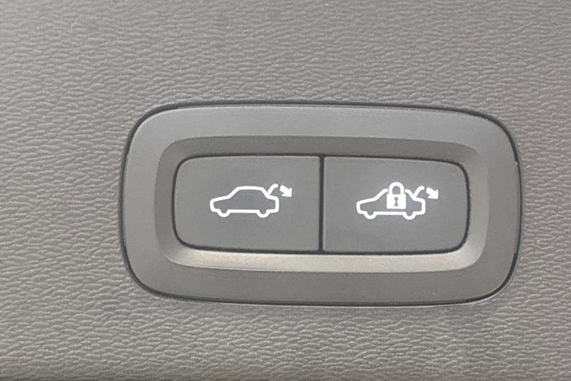 Volvo C40 Recharge bild 18