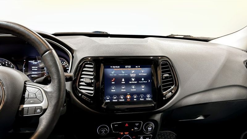 Jeep Compass bild 9