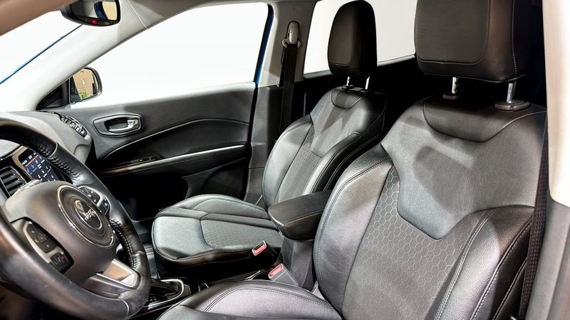 Jeep Compass bild 8