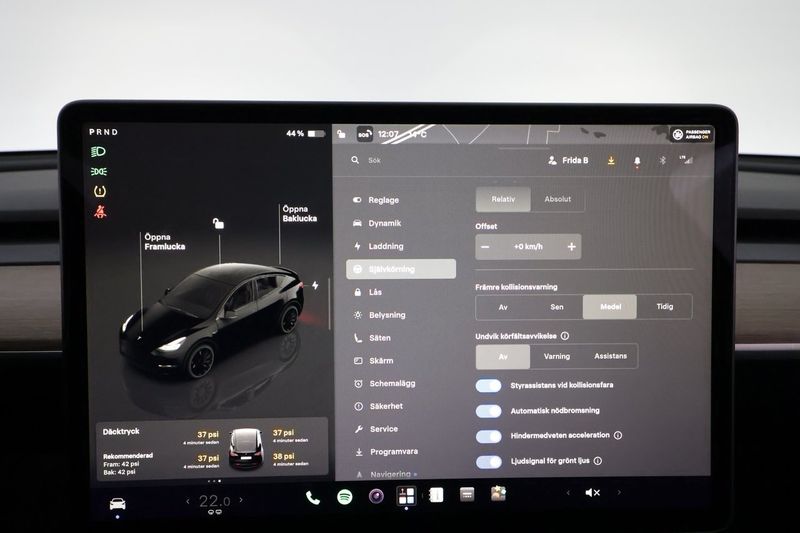 Tesla Model Y bild 19