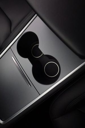 Tesla Model Y bild 23