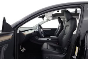 Tesla Model Y bild 10