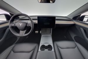 Tesla Model Y bild 13