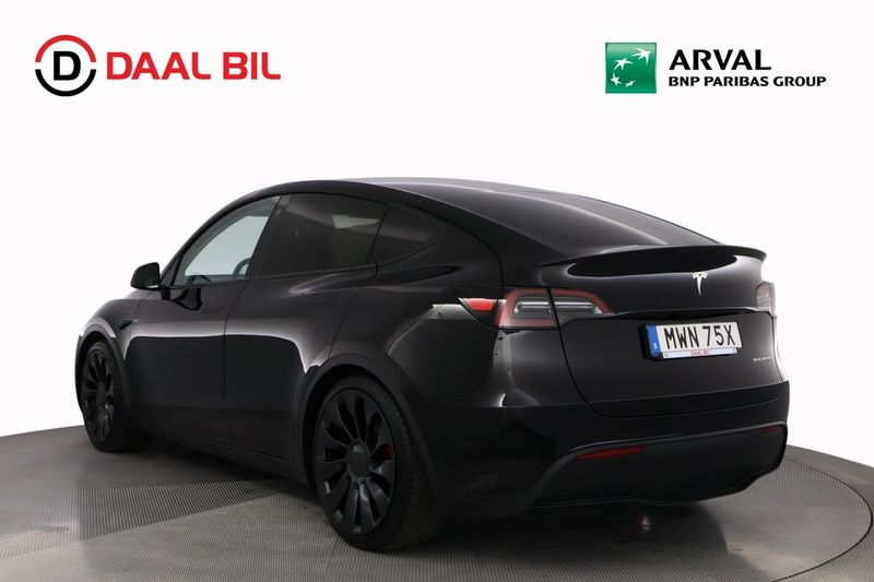 Tesla Model Y bild 8