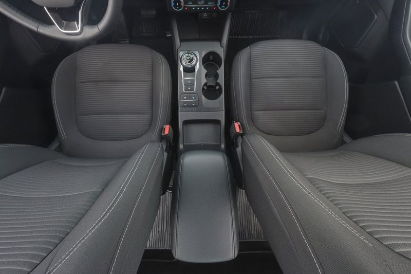 Ford Kuga bild 14