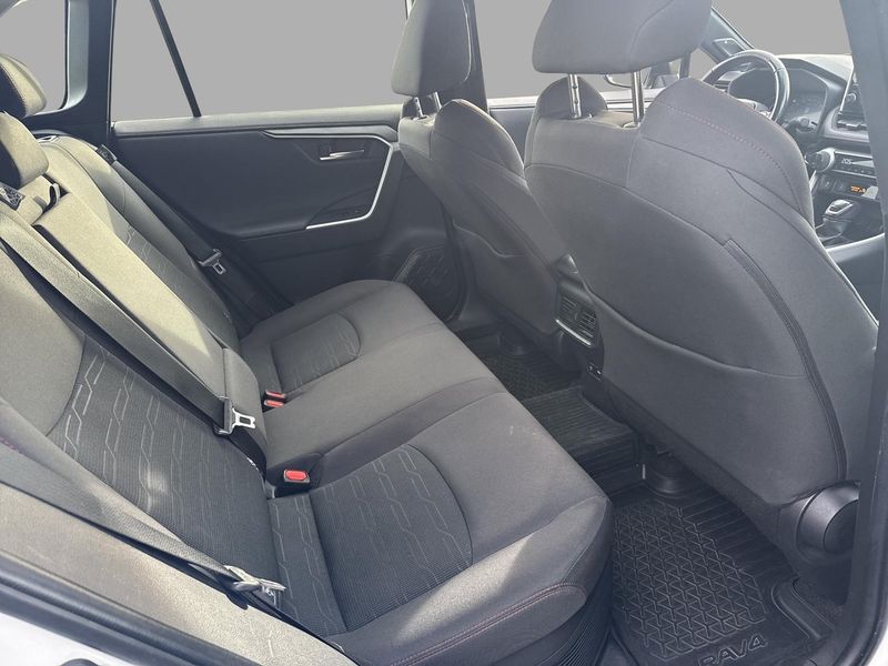 Toyota RAV4 bild 11